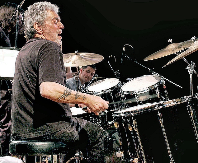 Steve Gadd at the drums